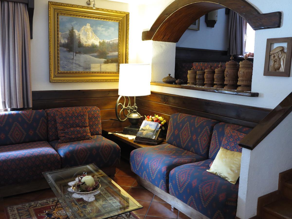 Hotel Fosson Breuil-Cervinia Exteriör bild