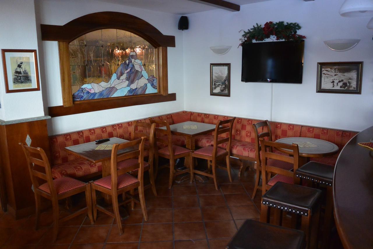 Hotel Fosson Breuil-Cervinia Exteriör bild