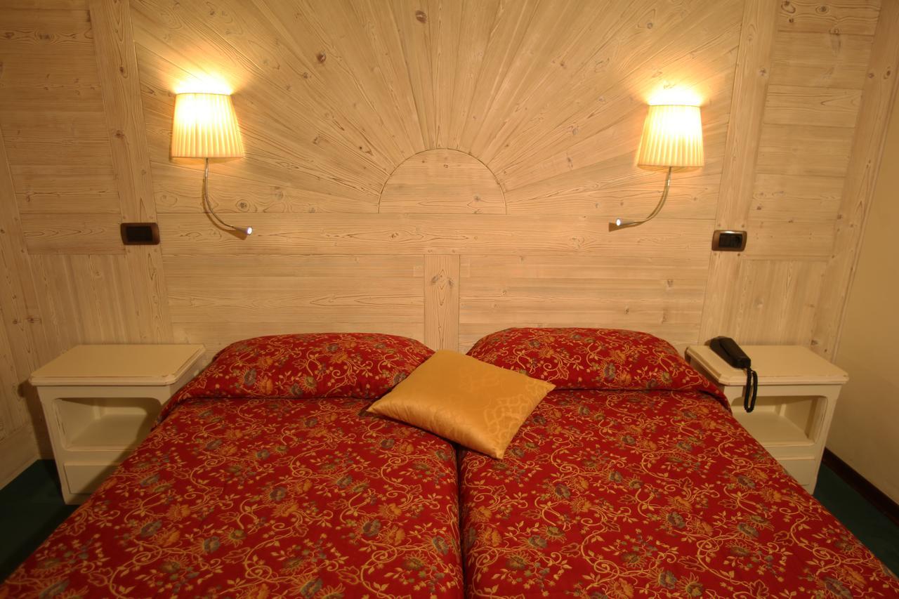Hotel Fosson Breuil-Cervinia Exteriör bild