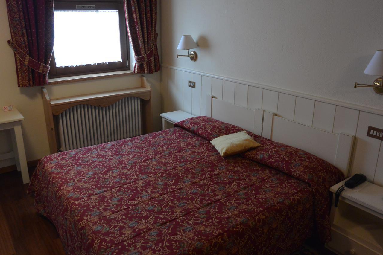 Hotel Fosson Breuil-Cervinia Exteriör bild