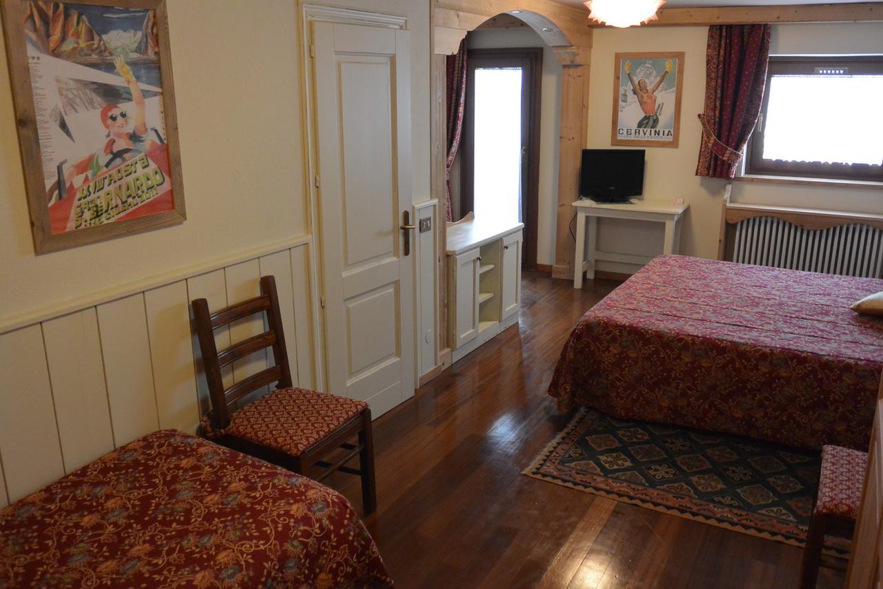 Hotel Fosson Breuil-Cervinia Exteriör bild