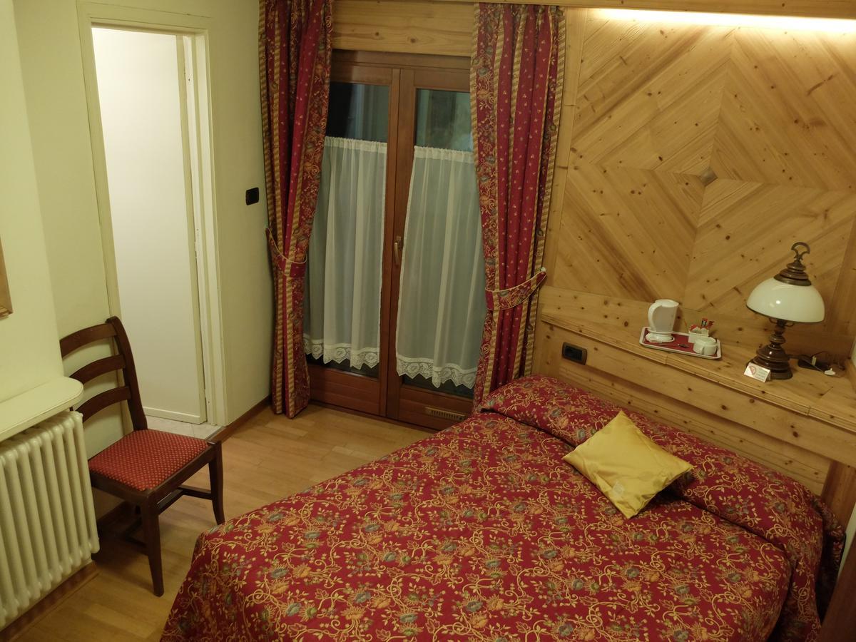 Hotel Fosson Breuil-Cervinia Exteriör bild